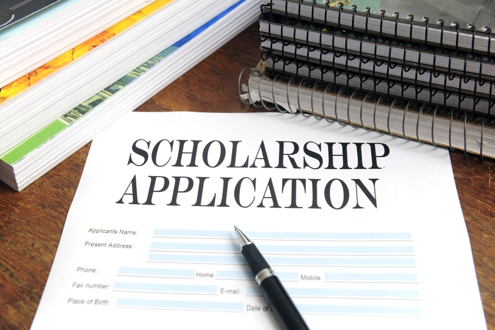 apply for college scholarships