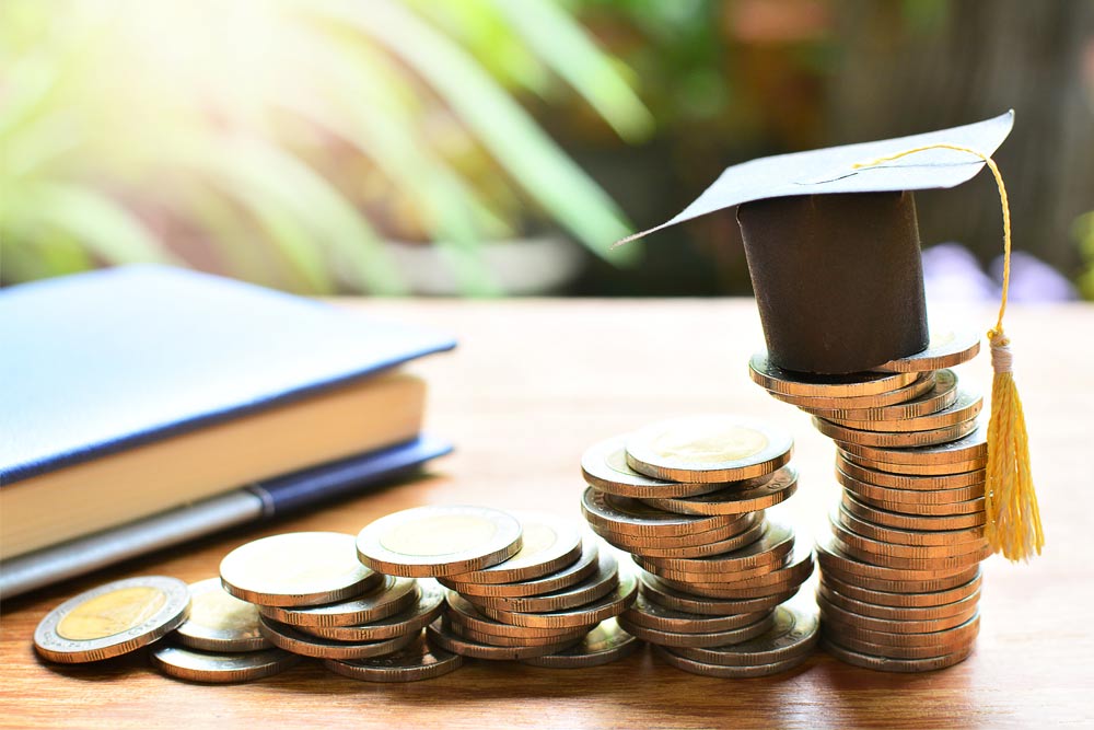 Student Loan Debt Statistics Up to 2019 | University HQ