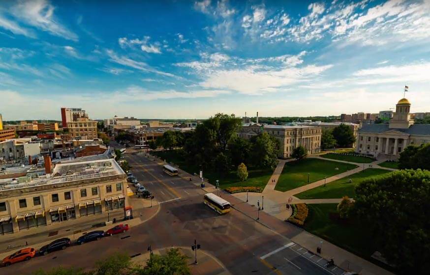 University of Iowa Rankings, Campus Information and Costs | UniversityHQ